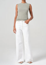 Load image into Gallery viewer, Dame Jean in Milkshake