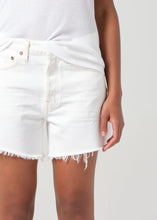 Load image into Gallery viewer, Parker Long Short in Panna Cotta