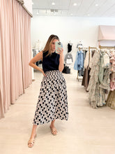 Load image into Gallery viewer, Melanie Midi Skirt