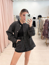 Load image into Gallery viewer, Denim Contrast Stitch Skort