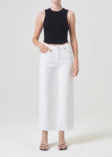 Load image into Gallery viewer, Harper Crop Jean