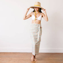 Load image into Gallery viewer, Coastal Daisies Tie Sarong