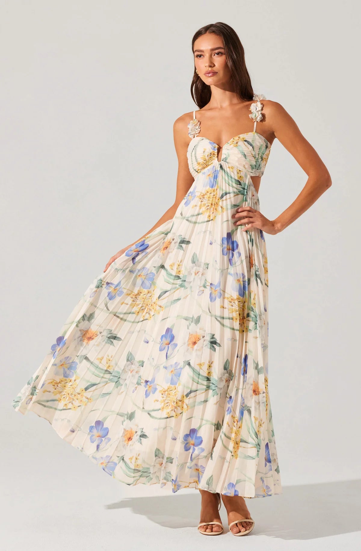 Emese Floral Pleated Maxi Dress Mackenzie & Me Emese Floral Pleated Maxi Dress Mackenzie & Me