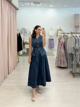 Load image into Gallery viewer, Denim Buckle Midi Skirt
