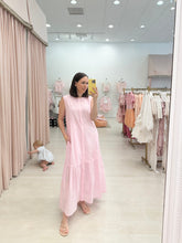 Load image into Gallery viewer, Sleeveless Button Up Maxi
