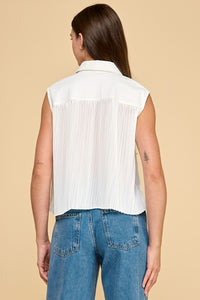 Sleeveless Pocket Button Down