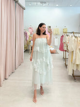 Load image into Gallery viewer, Lace Tiered Maxi
