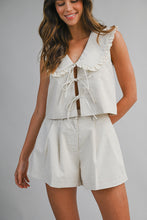 Load image into Gallery viewer, Linen Peter Pan Collar Blouse And Shorts Set
