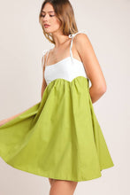 Load image into Gallery viewer, Colorblock Babydoll Mini Dress
