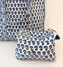 Load image into Gallery viewer, Quilted Makeup Bag
