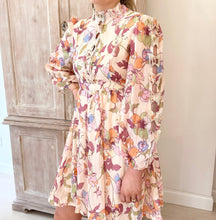 Load image into Gallery viewer, Butterfly Detail Long Sleeve Dress
