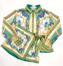 Load image into Gallery viewer, Green and Gold Printed Tie Skort
