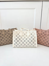 Load image into Gallery viewer, Honeycomb Tote Bag with Pouch
