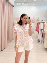 Load image into Gallery viewer, Pink &amp; Green Floral Peter Pan Collar Top
