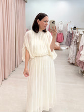 Load image into Gallery viewer, Shimmer Pleated Skirt Set
