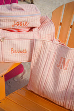 Load image into Gallery viewer, Quilted Block-Print Bag
