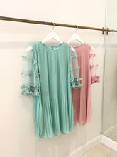 Load image into Gallery viewer, 3-D Flower Sleeve Pleated Dress

