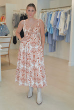 Load image into Gallery viewer, Foral Sleeveless Corset Midi Dress
