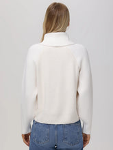 Load image into Gallery viewer, Mckenzie Sweater
