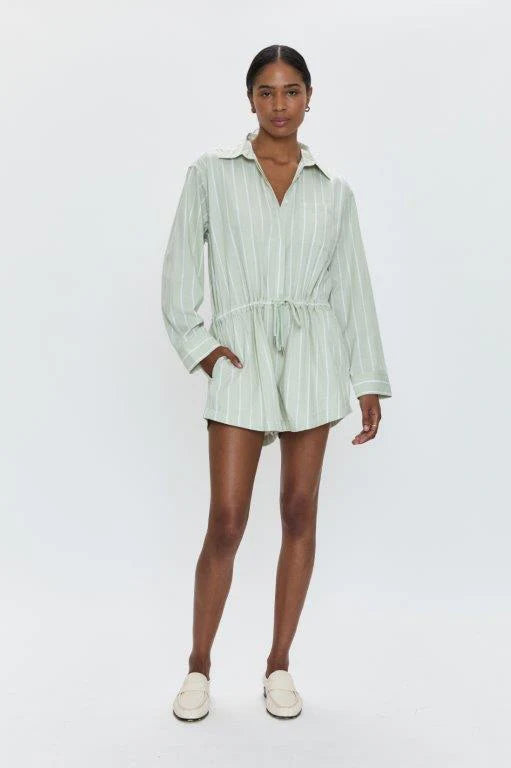 Amelie Romper