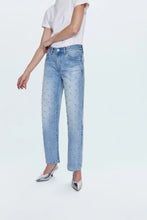 Load image into Gallery viewer, Lexi Mid Rise Bowed Straight
