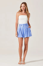 Load image into Gallery viewer, Ollie Pleated Linen Blend Shorts
