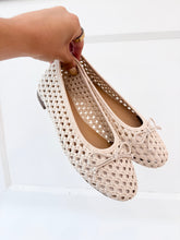 Load image into Gallery viewer, Woven Net Ballet Flat
