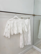 Load image into Gallery viewer, Flower Lace Midi Skirt &amp; Top Set
