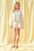 Load image into Gallery viewer, Ivory Pom Pom Floral Jacket
