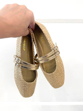 Load image into Gallery viewer, Gold Textured Mary Jane
