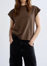 Load image into Gallery viewer, Bryce Cap Sleeve Tee in Root
