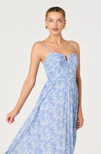 Load image into Gallery viewer, Bayley Floral Pleated Maxi Dress
