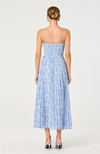 Load image into Gallery viewer, Bayley Floral Pleated Maxi Dress
