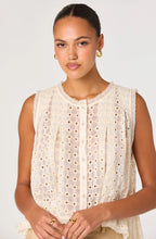 Load image into Gallery viewer, Alisa Eyelet High Low Top

