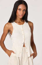 Load image into Gallery viewer, Mamie Ribbed Button-Front Top
