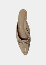Load image into Gallery viewer, Alexandra Bone Croc Mule
