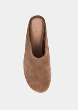 Load image into Gallery viewer, Anouk Taupe Suede Flat
