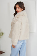 Load image into Gallery viewer, Wide Collar Faux Fur Jacket
