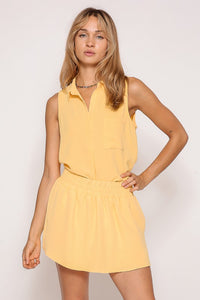 Sleeveless Collar Top
