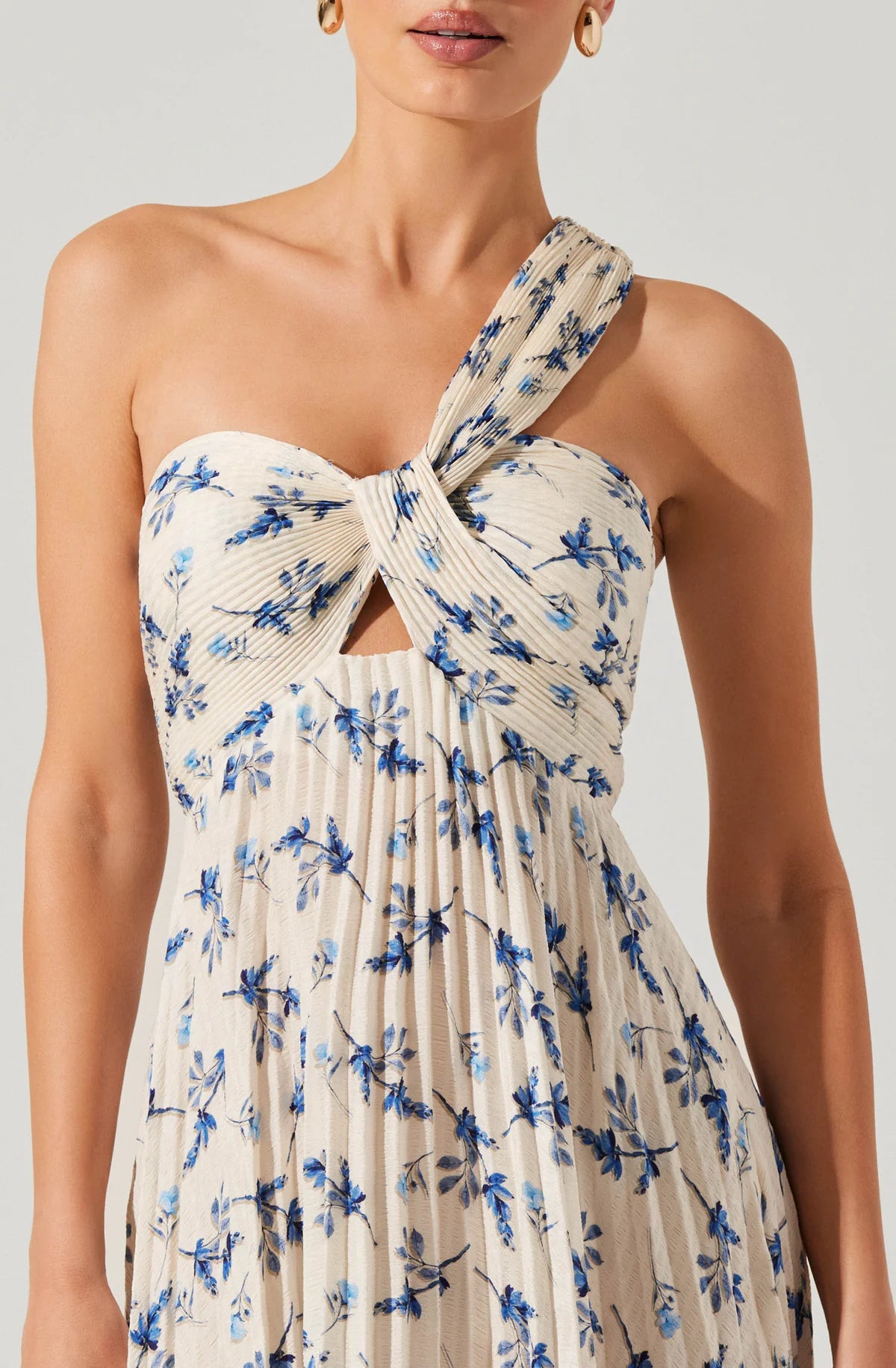 rasya pleated maxi dress Raisa Pleated Side Maxi Dress
