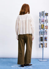 Load image into Gallery viewer, Takis Blouse Creme
