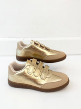 Load image into Gallery viewer, Velcro Sneaker

