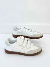 Load image into Gallery viewer, Velcro Sneaker

