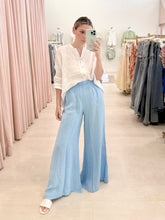 Load image into Gallery viewer, Elastic Smocked Waist Linen Wide Leg Pants
