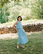 Load image into Gallery viewer, Scout Skirt, Orchid Sprigs
