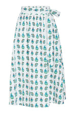 Load image into Gallery viewer, Lou Skirt Beach Sprigs
