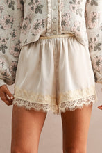Load image into Gallery viewer, Lace Trim Elastic Waistband Shorts
