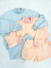 Load image into Gallery viewer, Mock Neck Pullover Short Set
