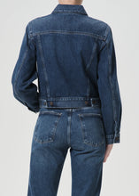 Load image into Gallery viewer, 90s Jean Jacket in Control
