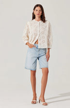 Load image into Gallery viewer, Savanna Eyelet Button Up Top
